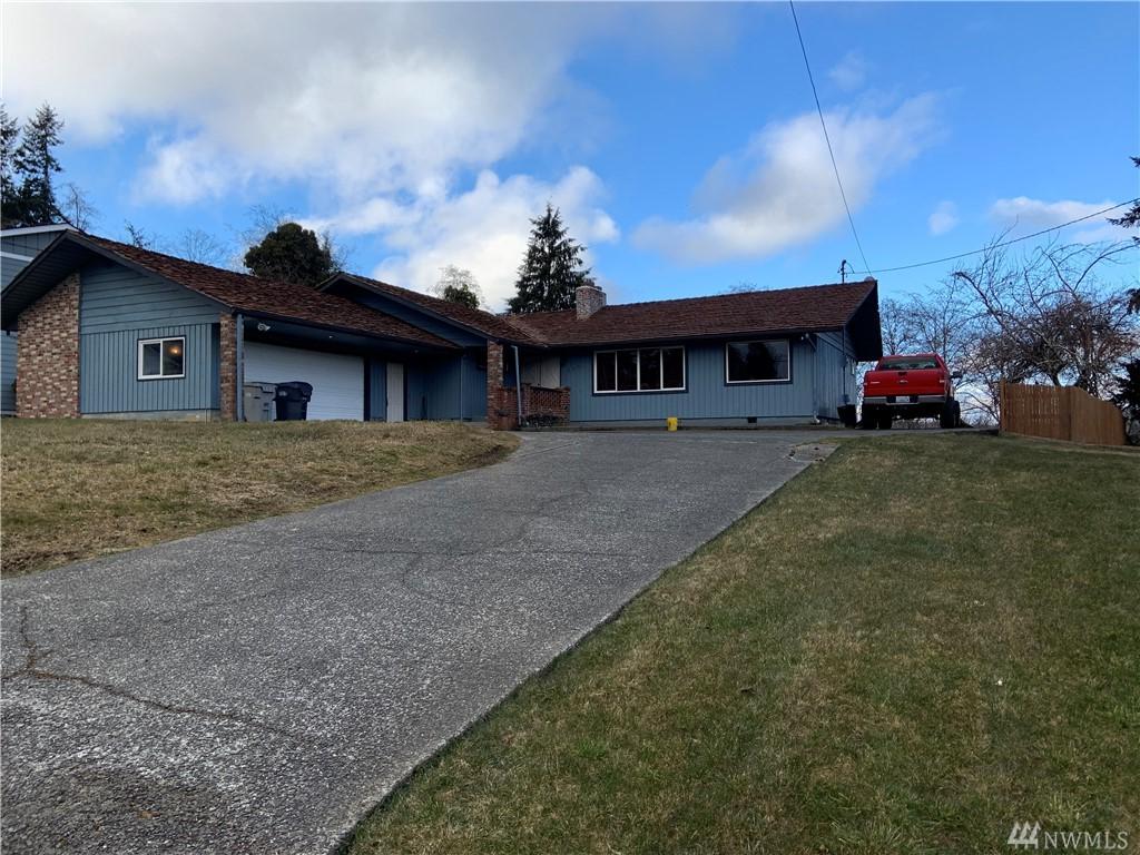 225 Holly Lane - Photo 1