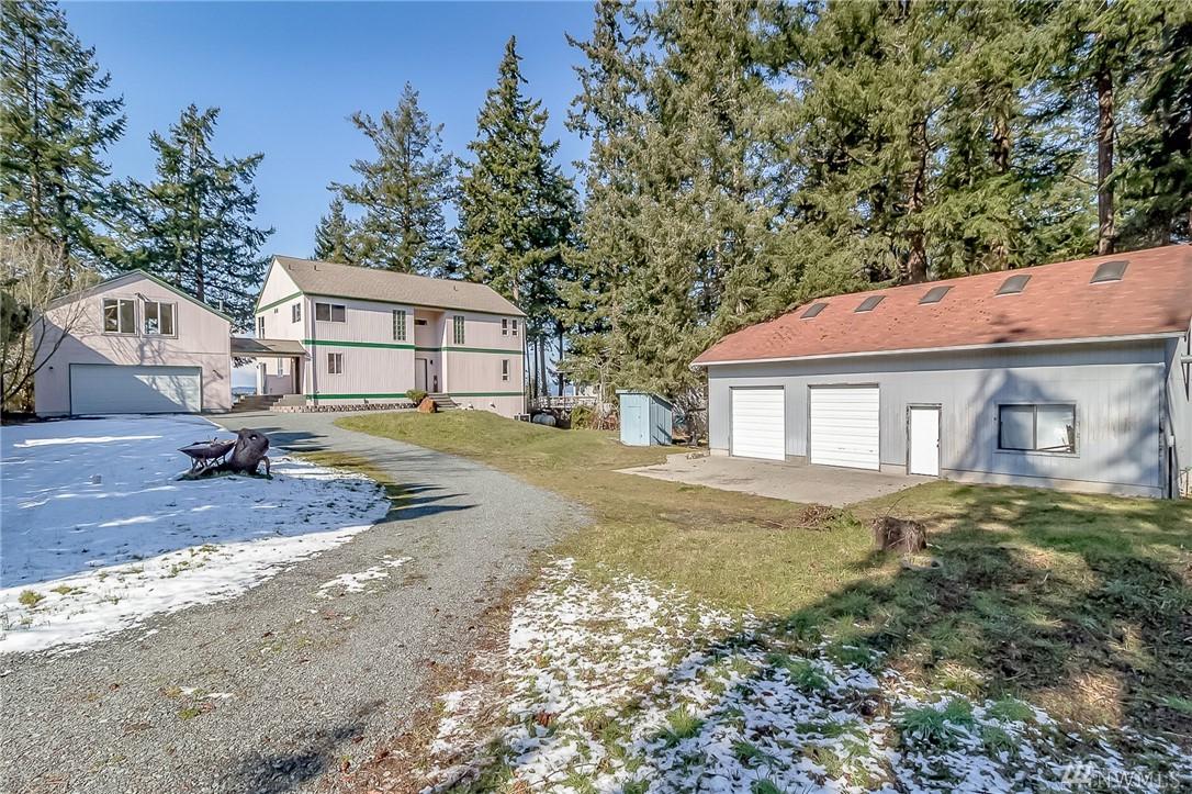 18210 Clarence Ave - Photo 1