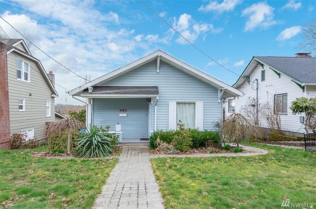 493 Washington Ave - Photo 1