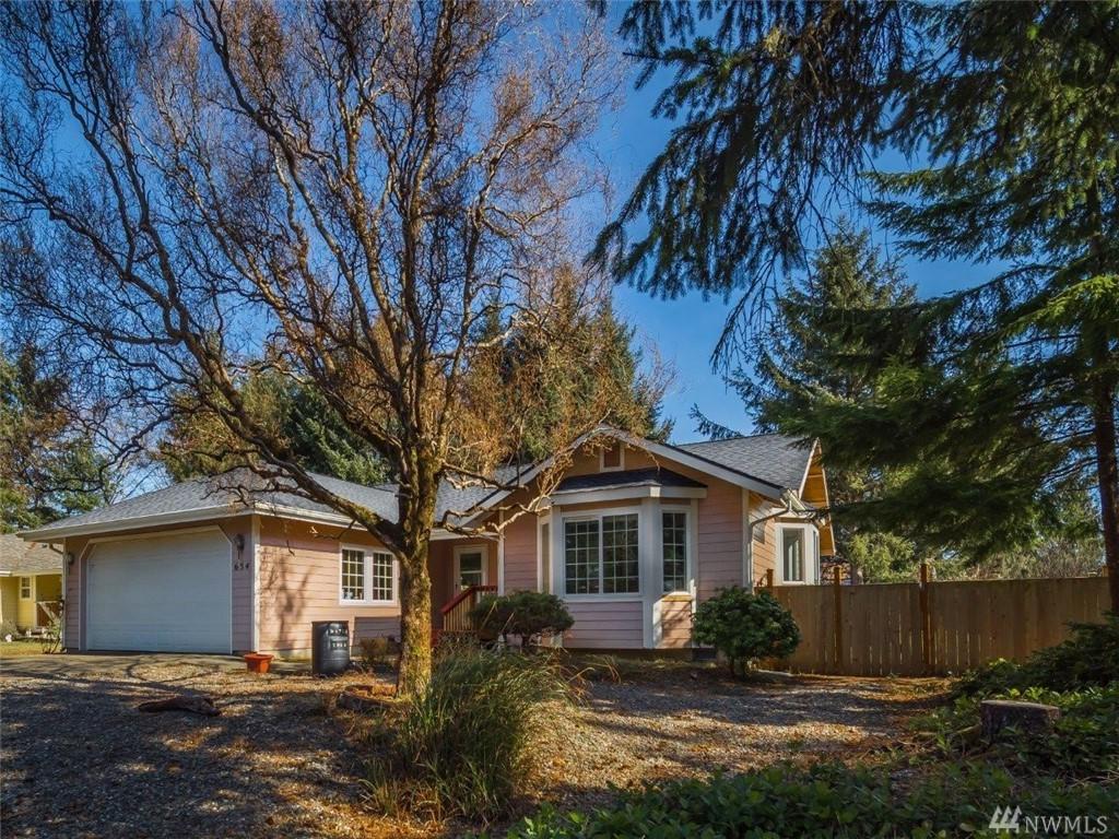 654 Woodland Lp - Photo 1