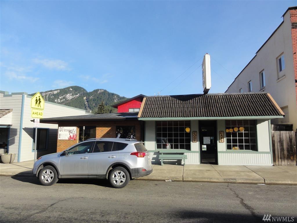 216 Main - Photo 1