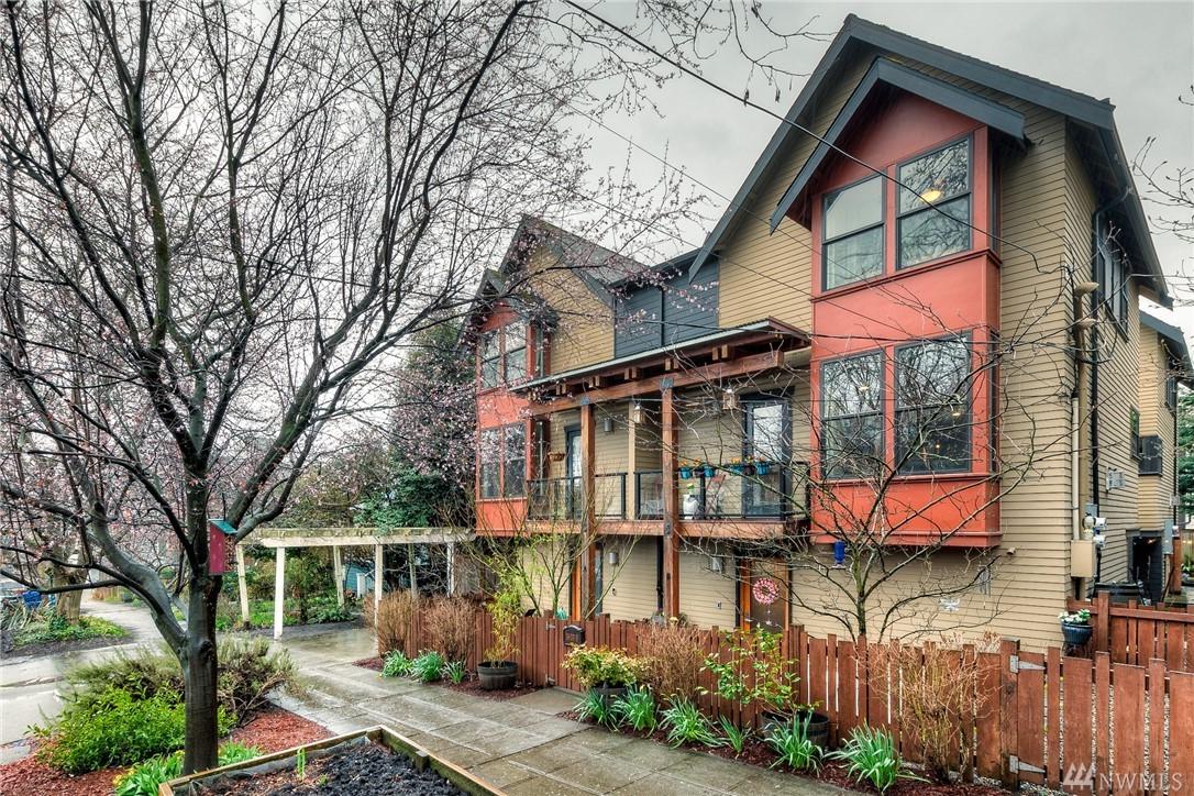 3633 Greenwood Ave - Photo 1