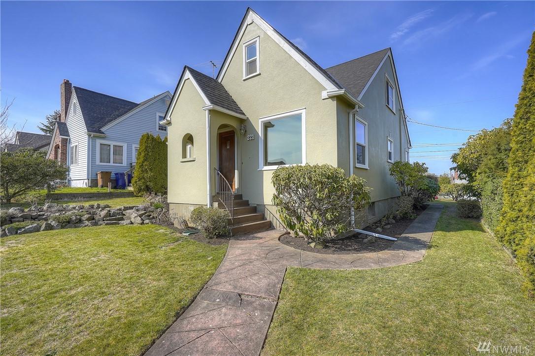221 59th St - Photo 1
