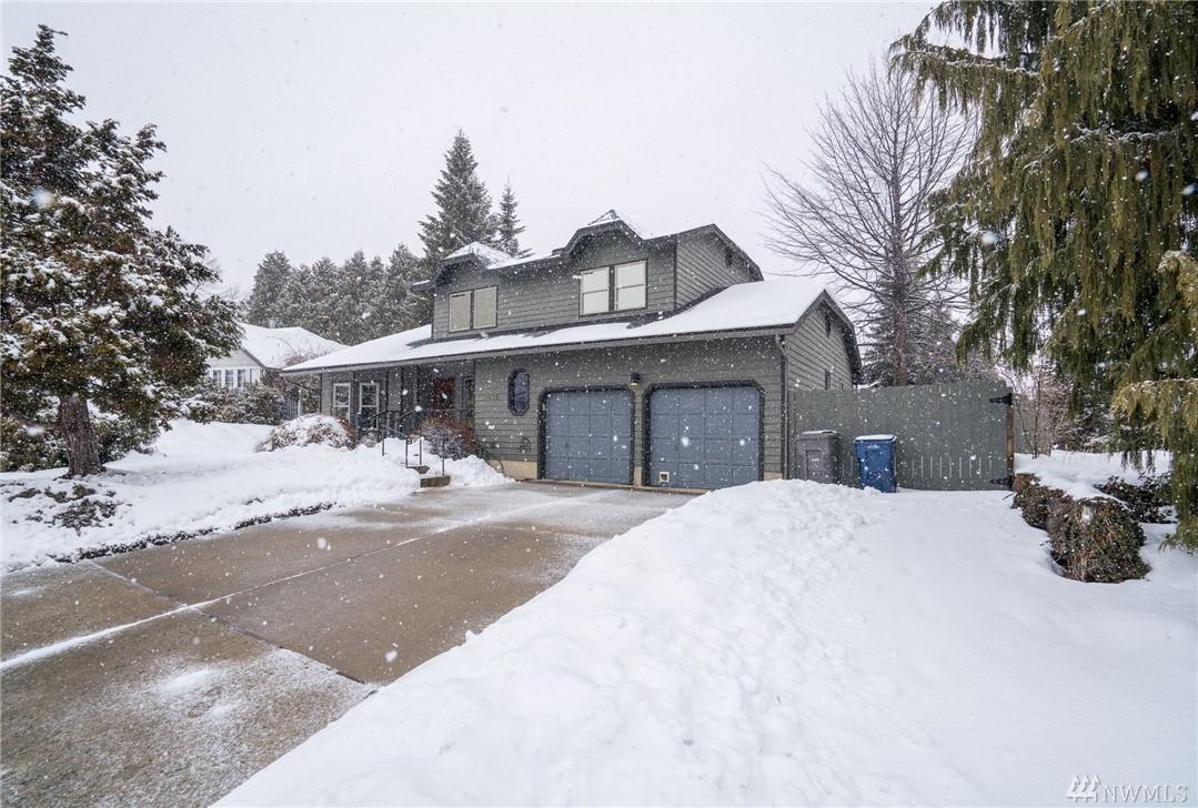 1500 Erin Place - Photo 1