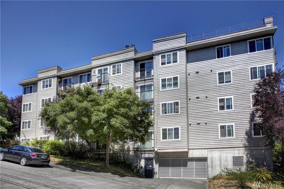 2200 Thorndyke Ave - Photo 1