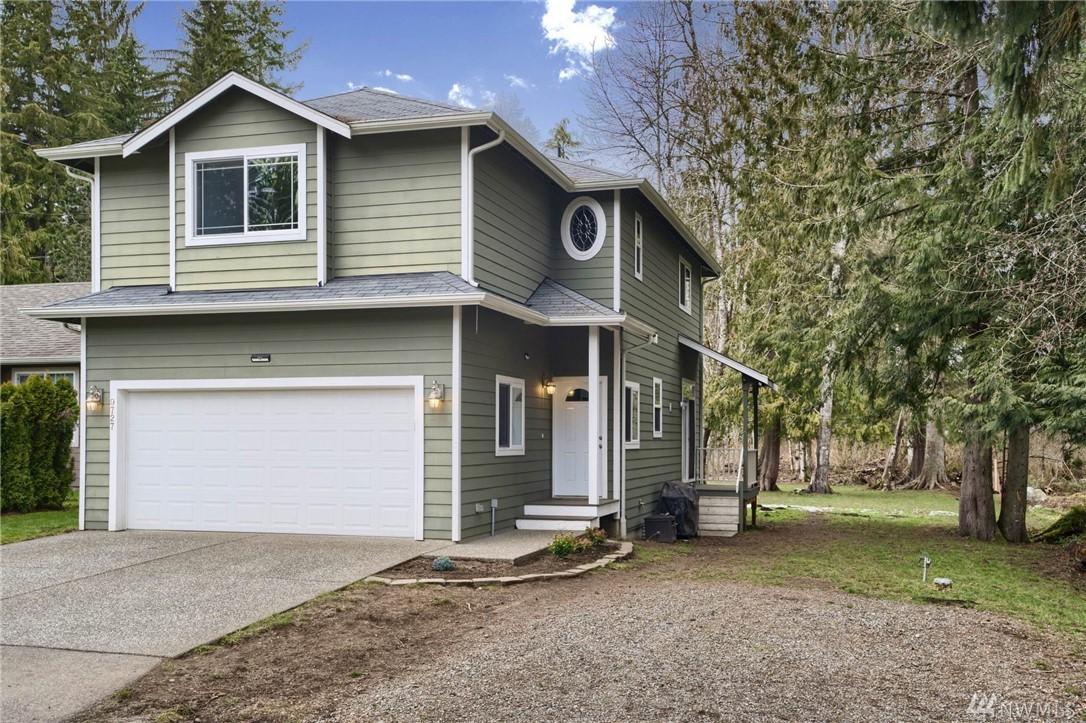 9727 186th St - Photo 1