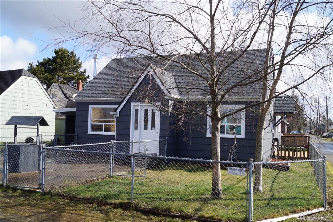 412 Martin St - Photo 1
