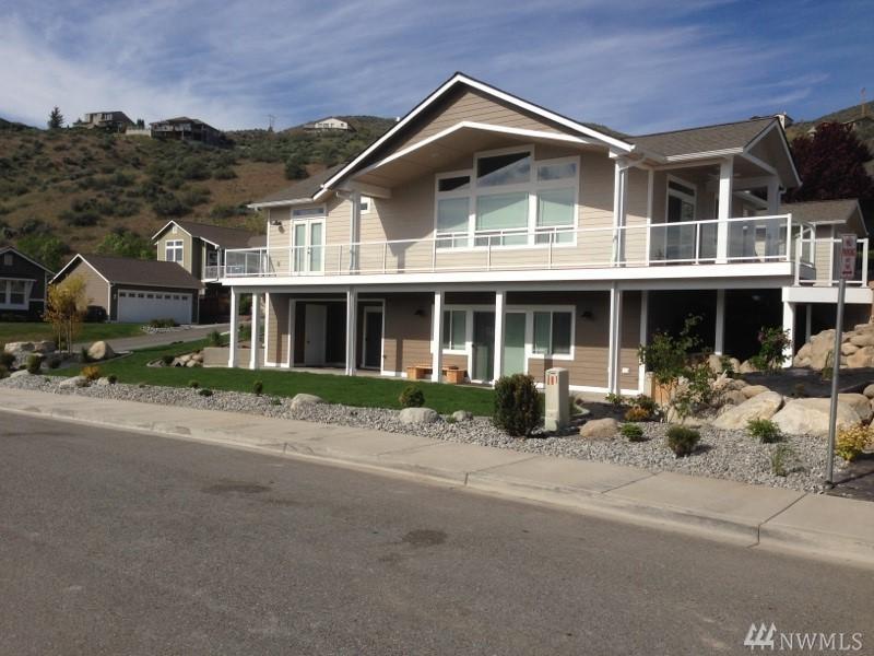 100 Jacob Place - Photo 1