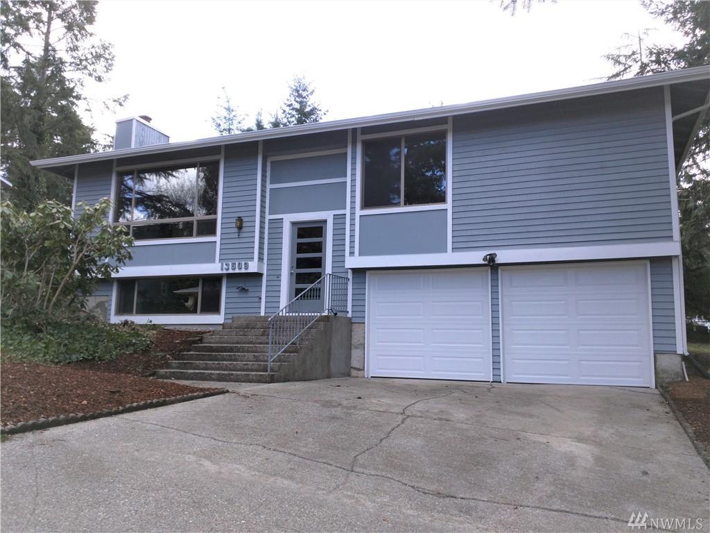 13509 163rd St - Photo 1