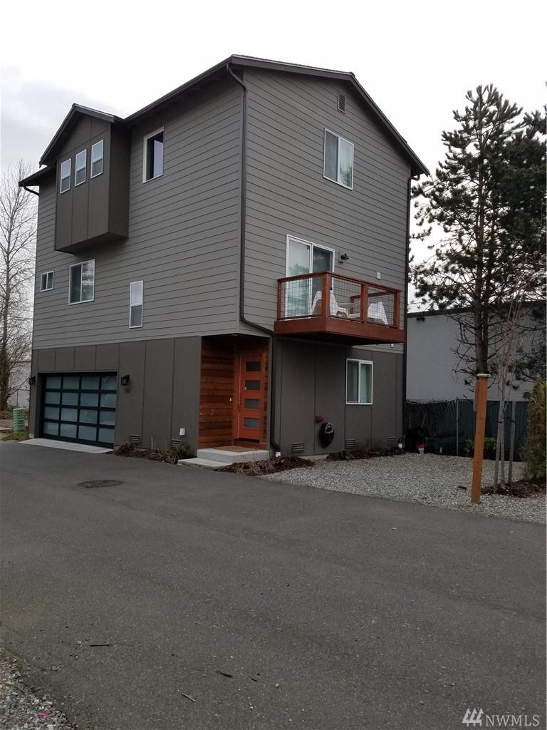 733 106 Place - Photo 1