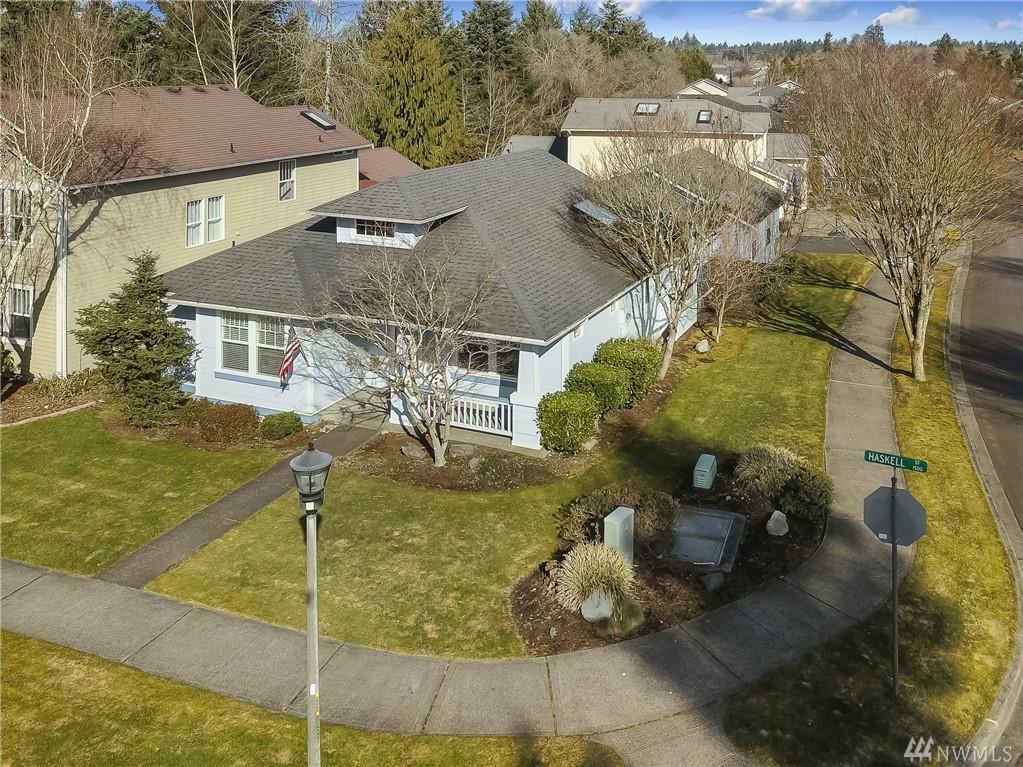 1512 Haskell St - Photo 1