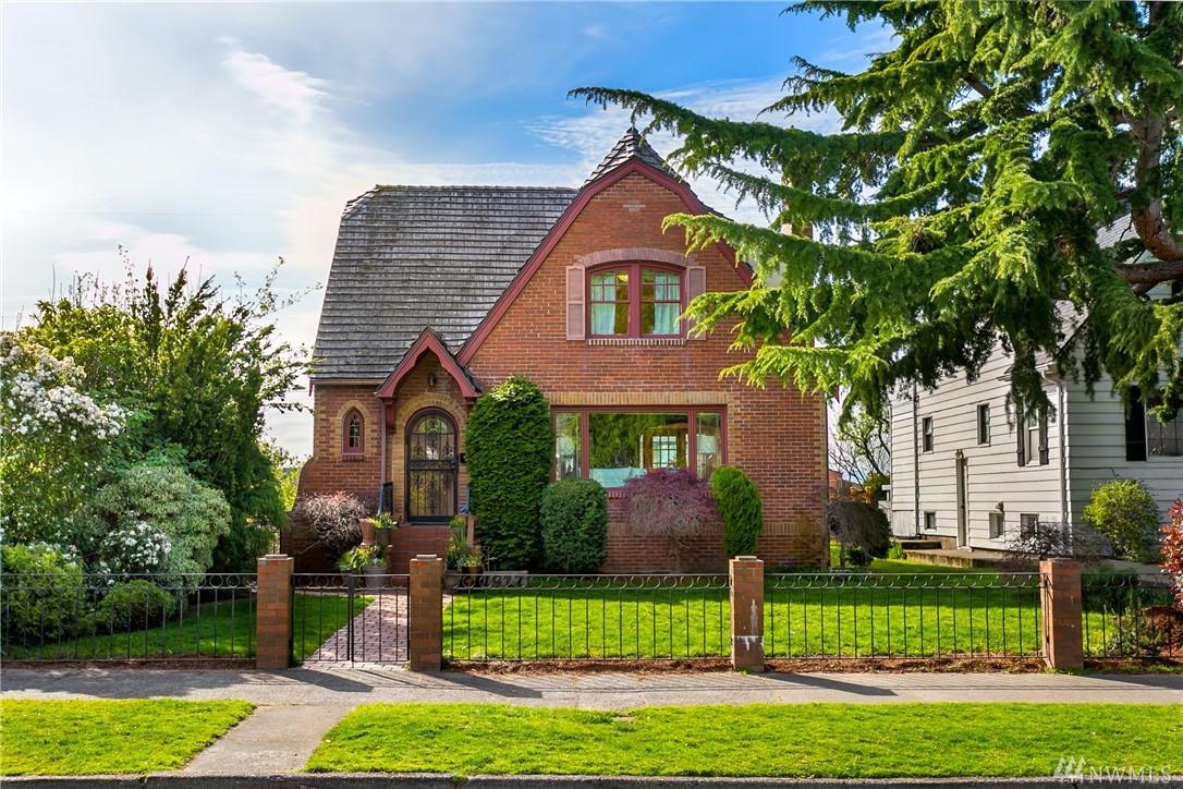 1927 47th Ave - Photo 1