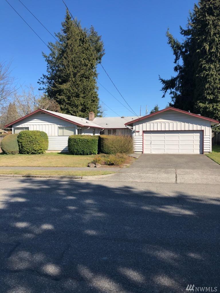 1365 Lenore Dr - Photo 1