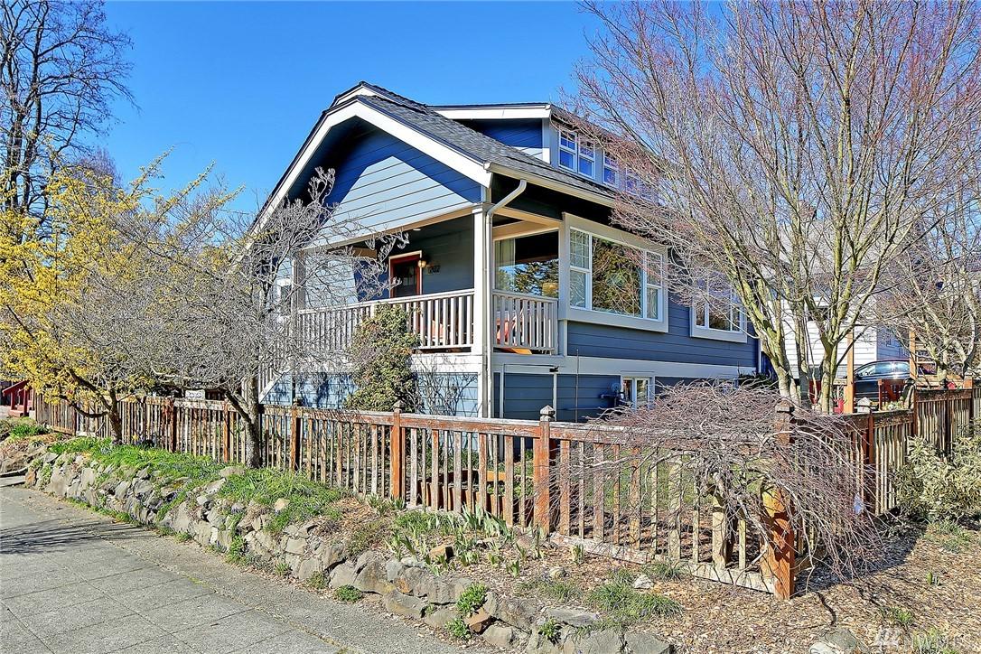 1202 70th St - Photo 1