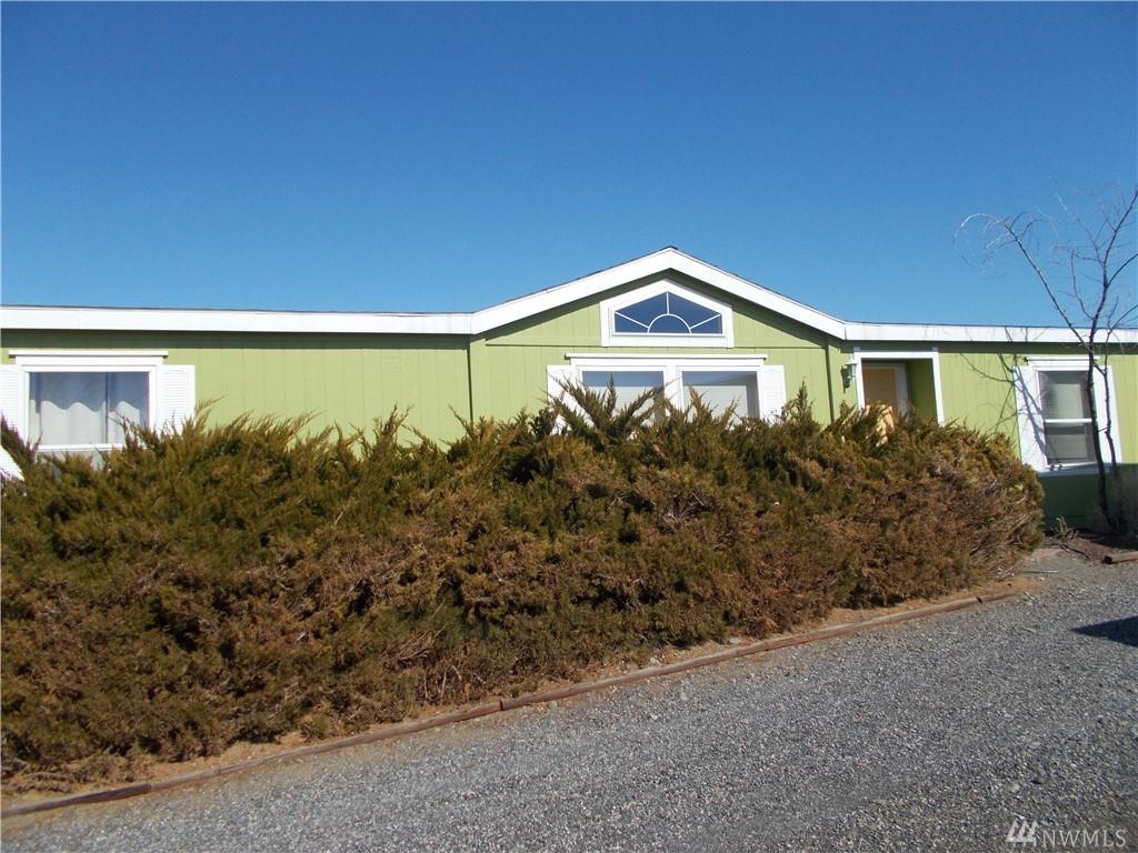 123 Yucca Place - Photo 1