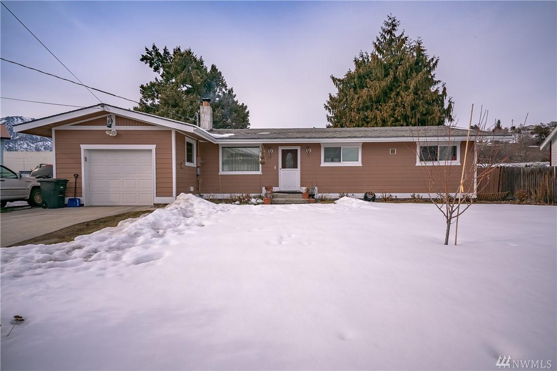 35 Harris Ave - Photo 1