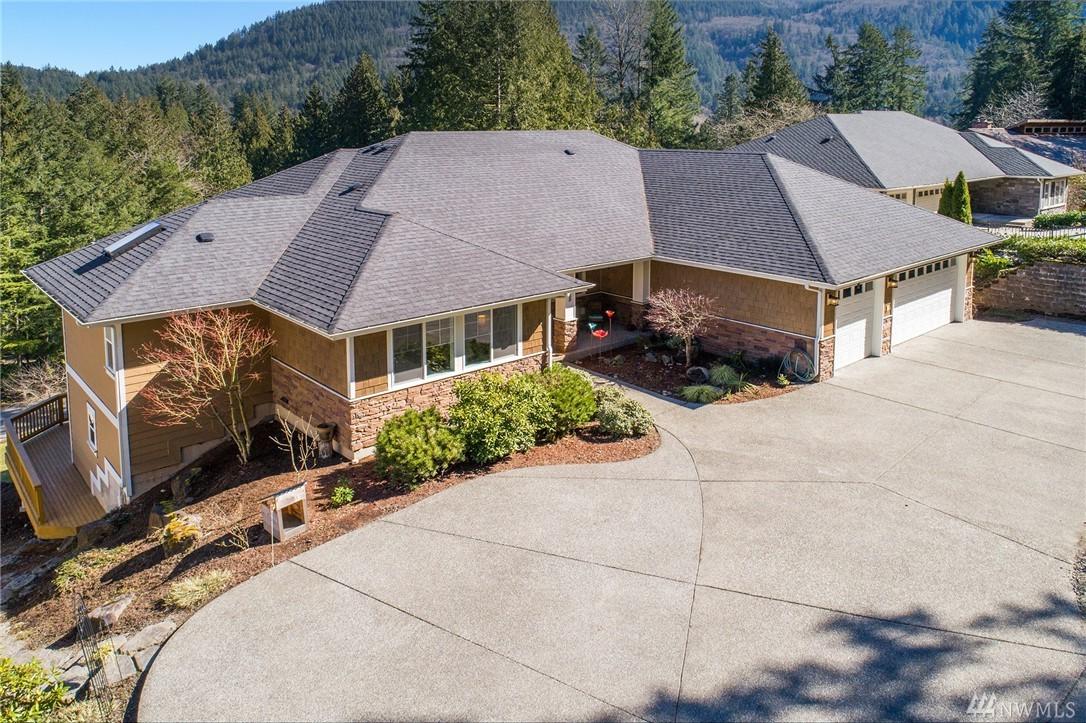 1525 Hillside Dr - Photo 1