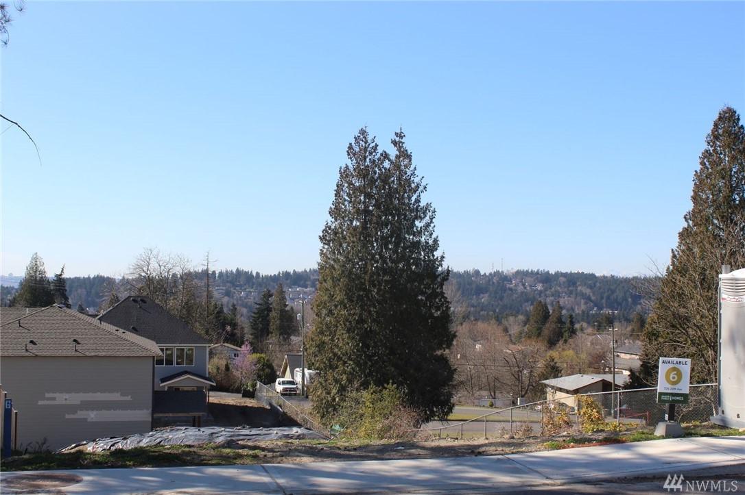 709 20th Ave - Photo 1