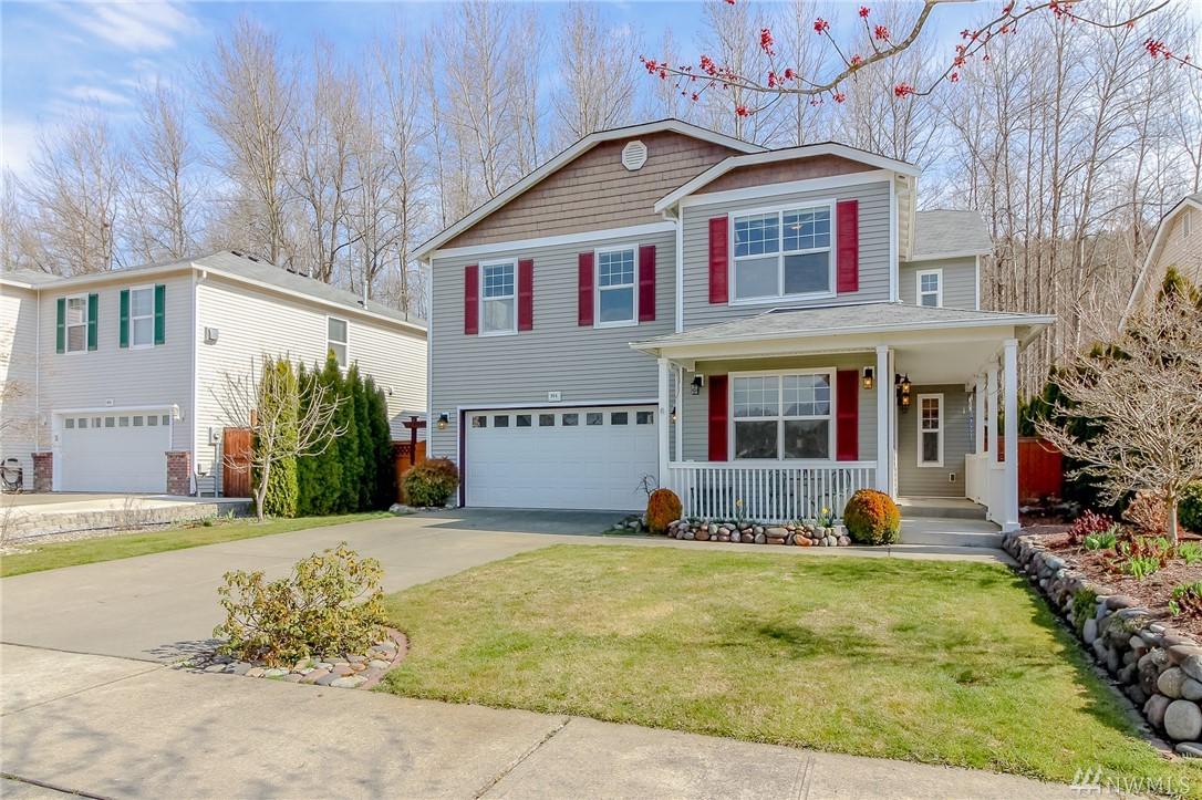 904 Daffodil Ave - Photo 1