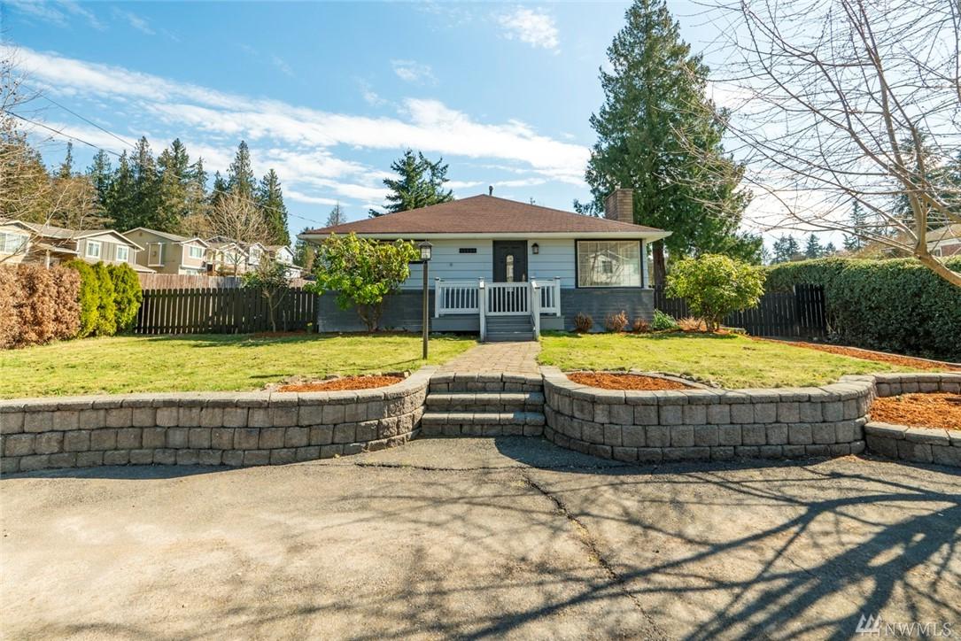 13404 10th Ave - Photo 1