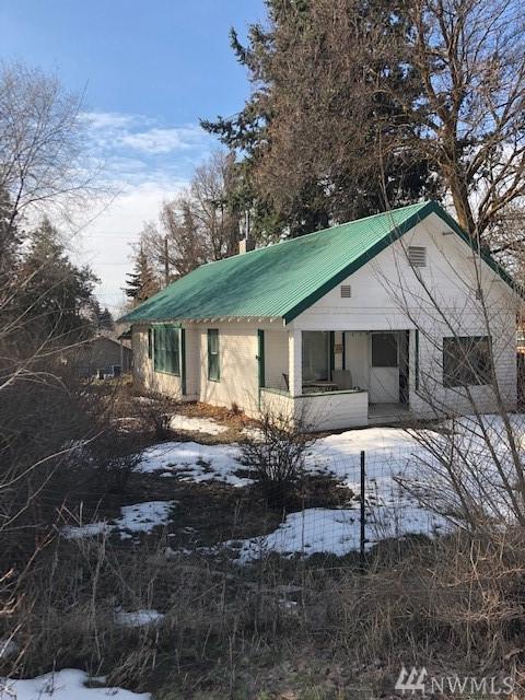408 10th Ave - Photo 1