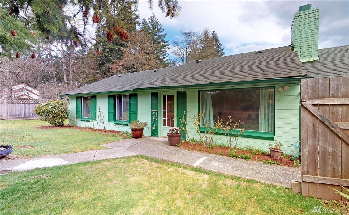 16538 25th Ave - Photo 1