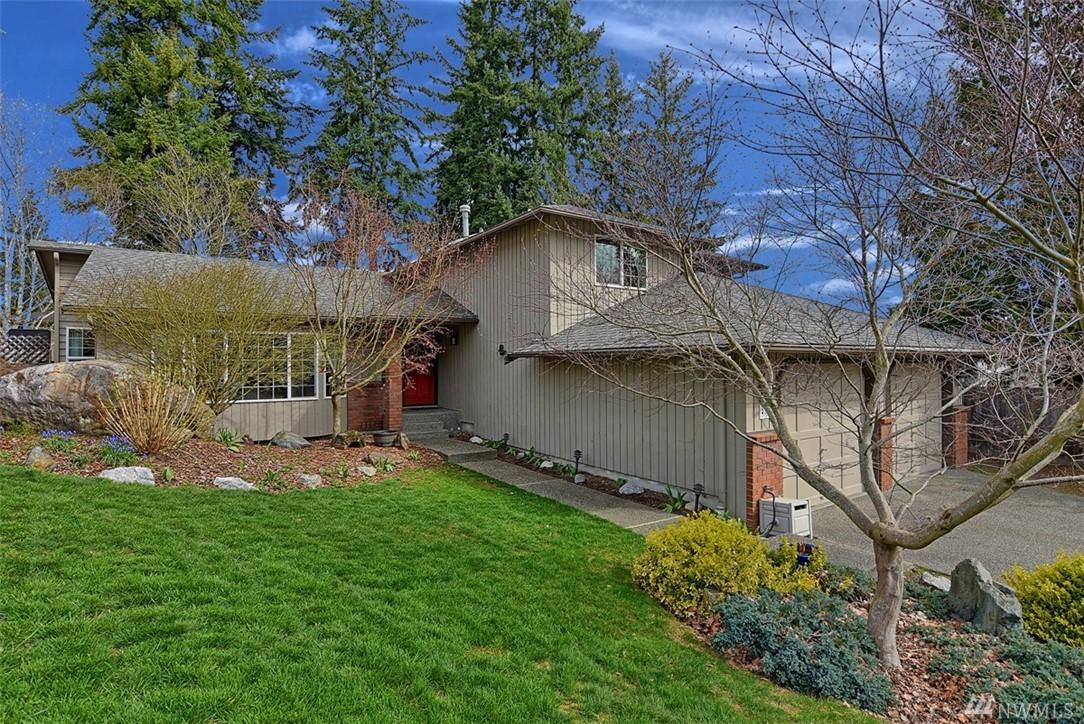 4805 123rd St - Photo 1
