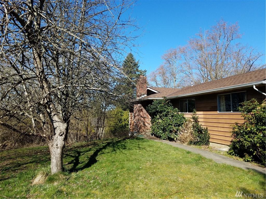 2113 252nd St - Photo 1