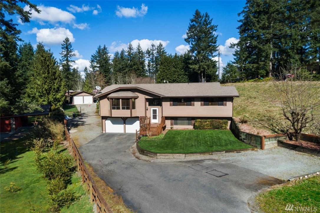4709 Ridge West Drive East - Photo 1