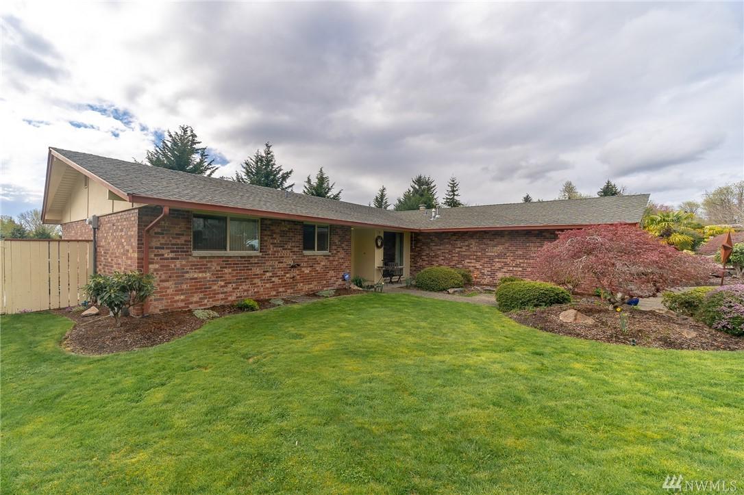 1741 Jones Dr - Photo 1