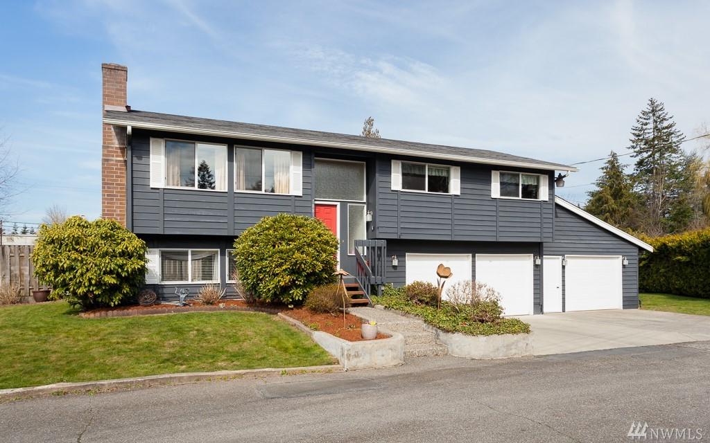 18811 46th Ave - Photo 1