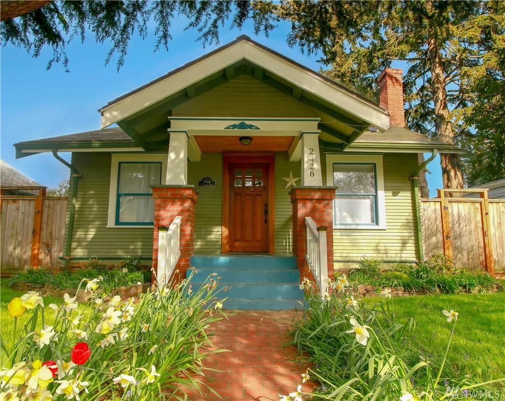 2426 Elm St - Photo 1