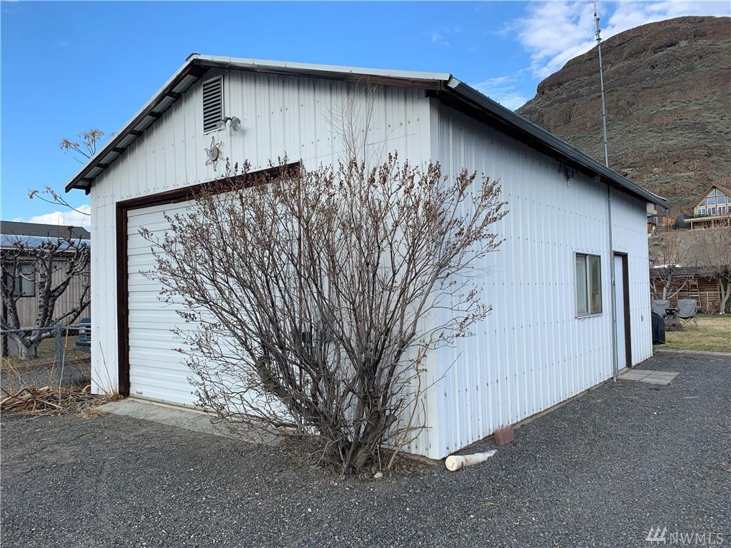 883 Chukar Place - Photo 1