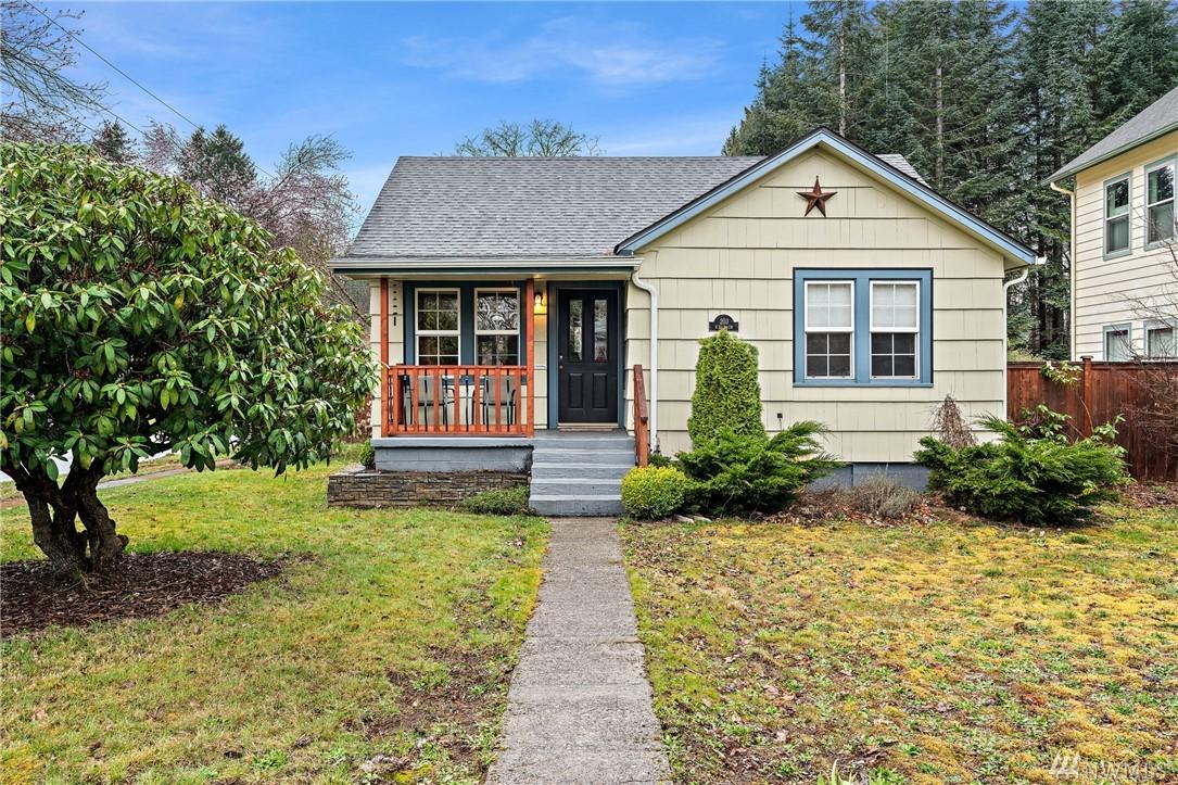 203 3rd Ave - Photo 1