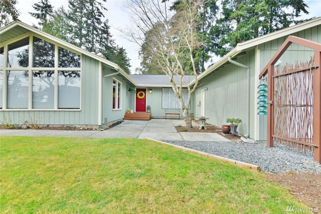 17520 62nd Ave - Photo 1