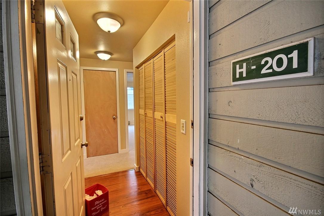 11439 257th Place - Photo 1