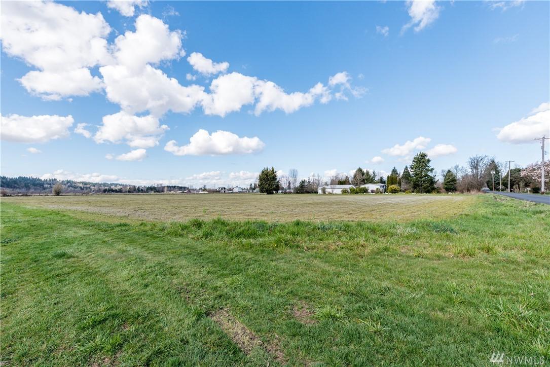 4704 62nd Ave - Photo 1