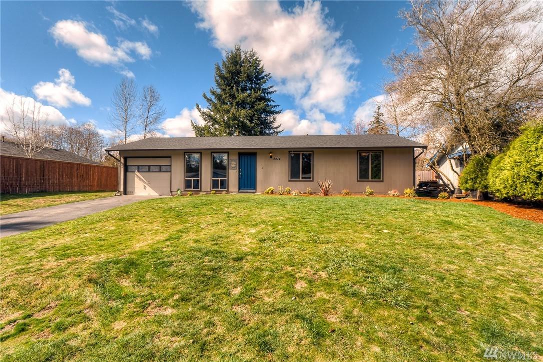 2414 Parkwood Blvd - Photo 1