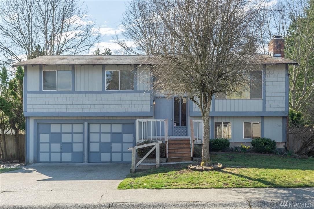 8109 142nd St - Photo 1