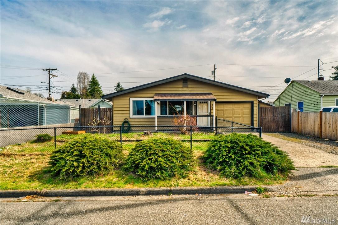 8305 I St - Photo 1