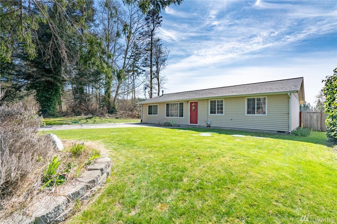 1446 Admirals Dr - Photo 1