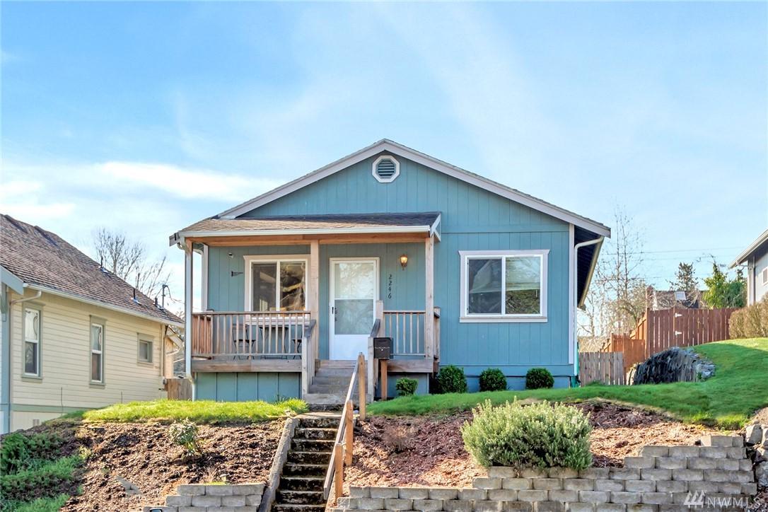 2246 35th St - Photo 1