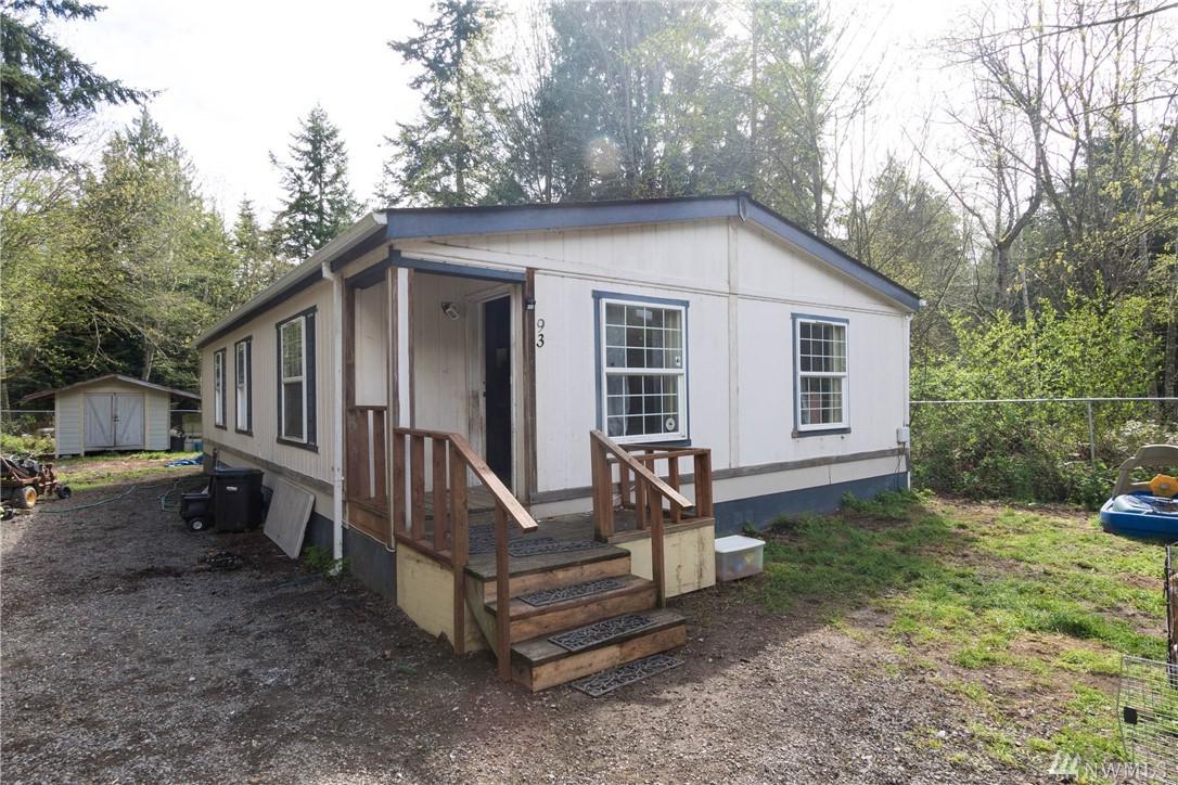 93 Lewis Ave - Photo 1