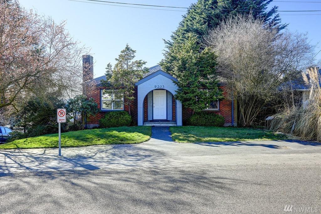 9203 Phinney Ave - Photo 1