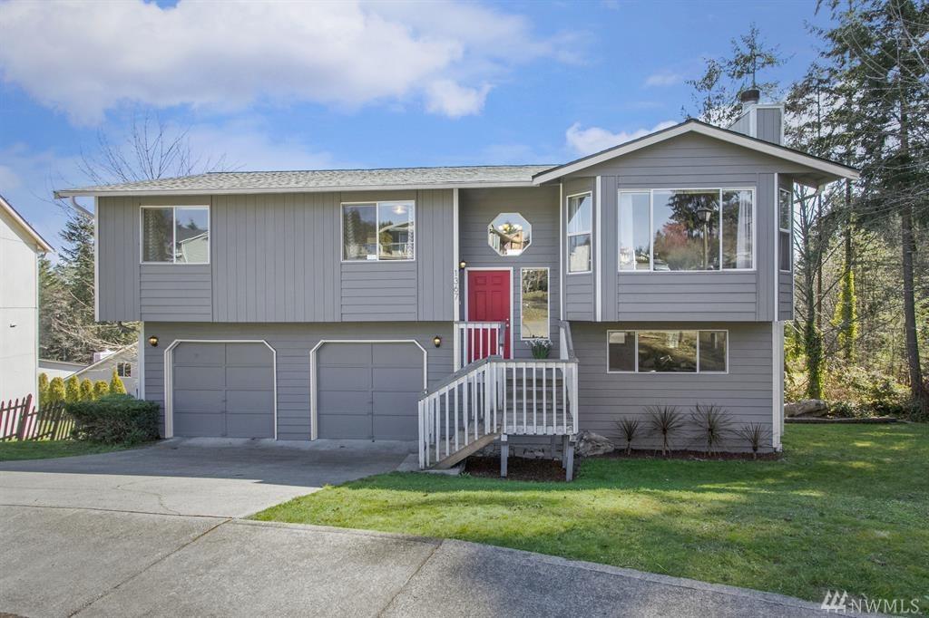 1367 Rockford Cir - Photo 1