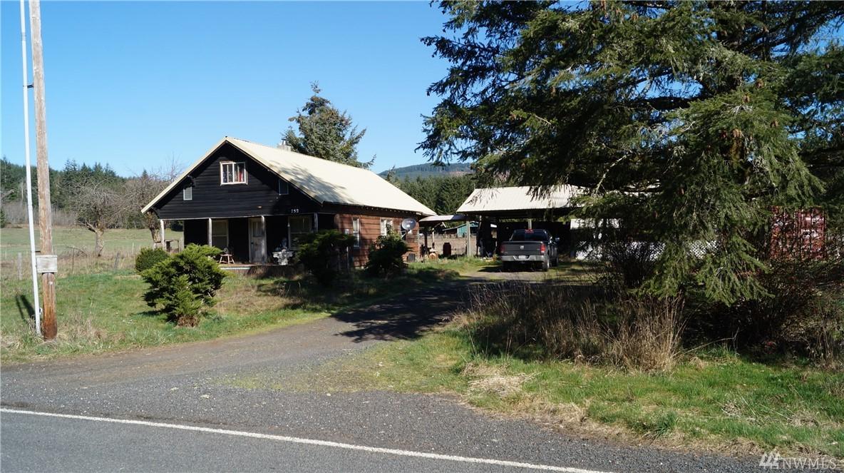 752 Chandler Rd - Photo 1