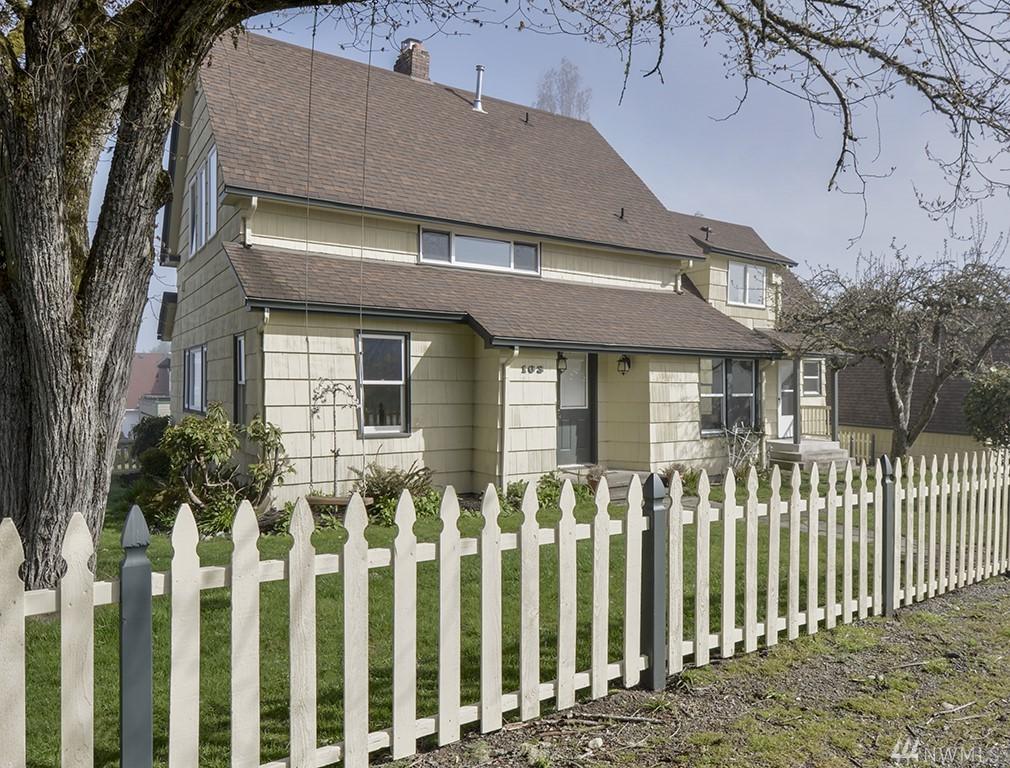 103 Montgomery St - Photo 1