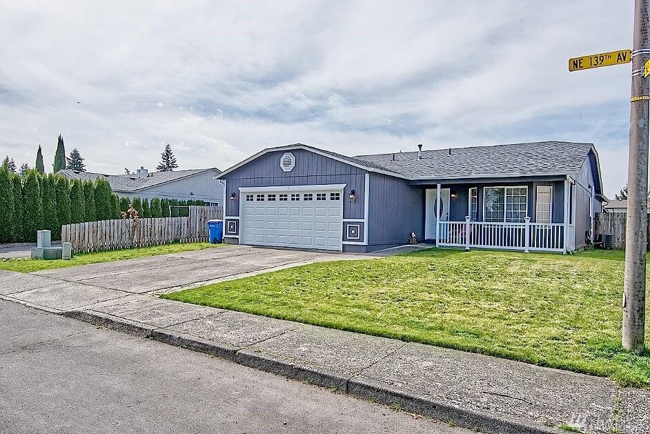 8602 139th Ave - Photo 1