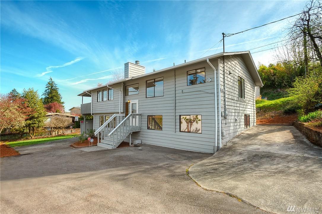 910 102ND St - Photo 1