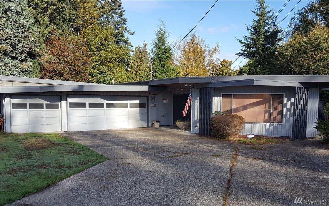 5615 80th St - Photo 1